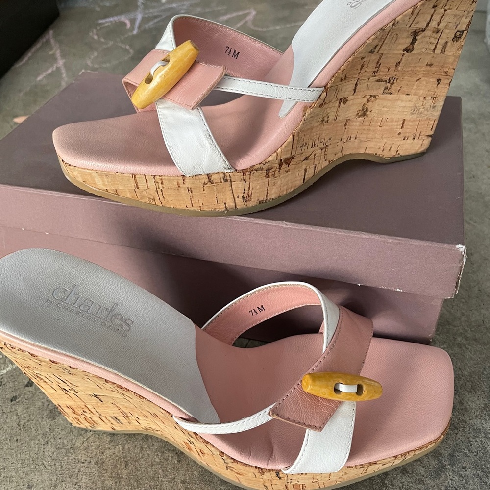 Women’s wedge
